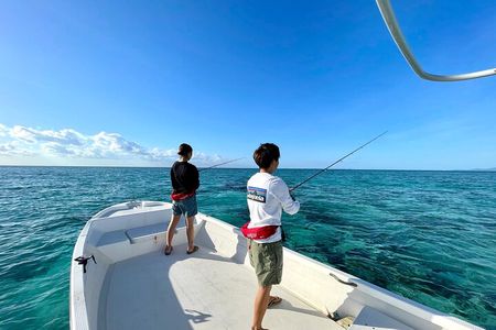 Fishing experience on a private small boat on Ishigaki Island - Meet empty-handed!Fish.Let's eat.~ 【Half day course】