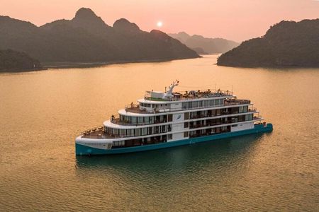 Capella Cruise Halong Bay & Lan Ha Bay – 2D1N Premium Tour
