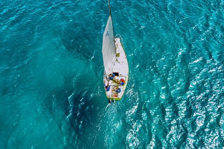 Barbados: Half-Day Private Charter on a J/24 Racing Sailboat