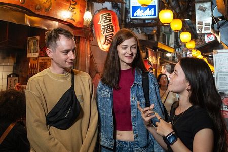 Tokyo Shinjuku Bar Hopping and Karaoke Night Tour