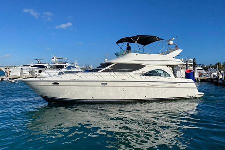 50ft 1 Hour FREE | Miami Yacht Rental | 2 to 6 Hours | 13 People