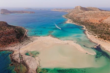 Κissamos Balos and Gramvousa Catamaran Cruise with Meal
