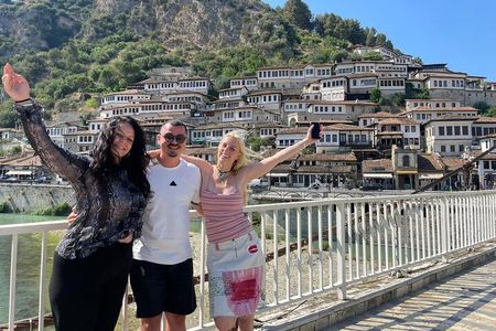 Hey Albania: Berat Castle & Icons – UNESCO Tour with Local Guide