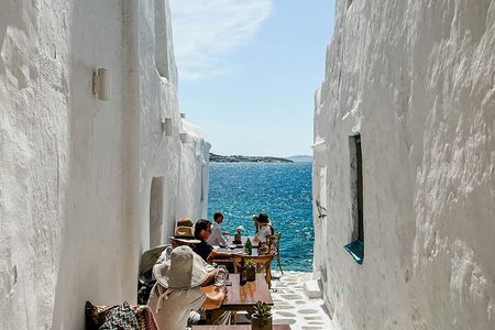 Mykonos tour: Private highlights Tour with a Local