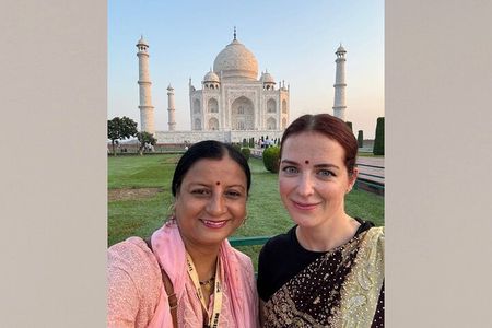 2 Days Delhi and Agra Tour Taj Mahal Tour at Sunrise