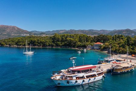 Dubrovnik: Elaphiti Islands Full-Day Cruise with Lunch