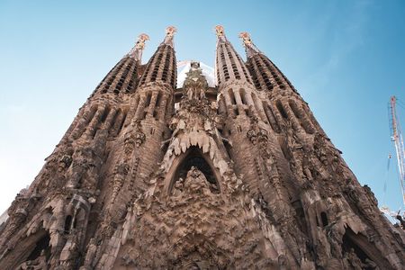 Sagrada Familia Tour and Authentic Tapas Experience