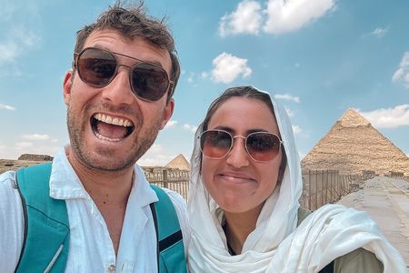 Half Day Tour To Giza Pyramids and Saqqara