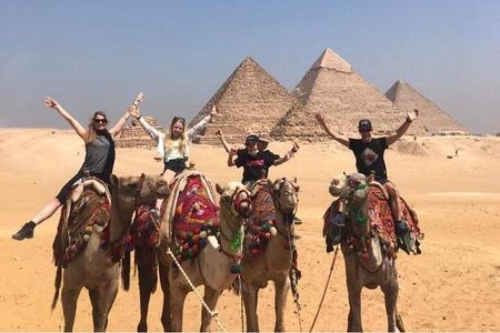 Hurghada : Grand Egyptian Museum & Pyramids in small group