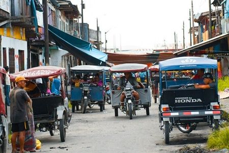 Belén Tour: Exotic Market, Floating City & Amazonian Life