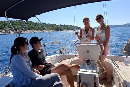 Dubrovnik : Ultimate Full-Day Elaphiti Cruise with Sunset