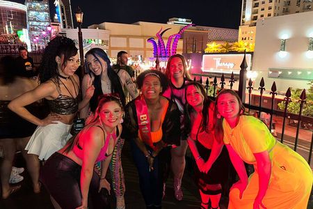 Bar Crawl On Fremont Street