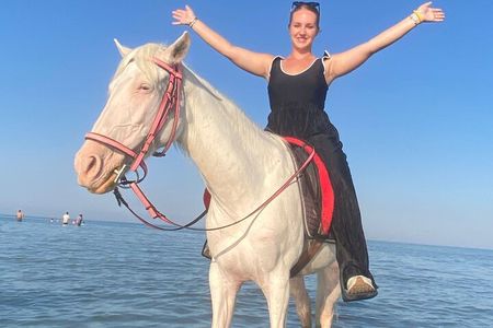 Hurghada horse riding 