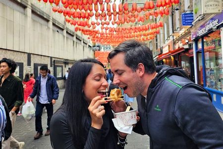 London Soho Food Tour with 7+ Tastings by Secret Food Tours