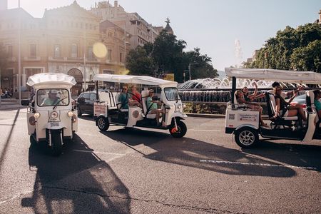 Official Tuk Tuk BCN l Barcelona 3 Hours City Tour