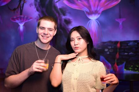 Seoul Gangnam Premium Pub Crawl with Unlimited Drinks