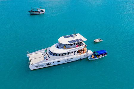Private Catamaran - Stone Town Islands & Sandbanks (5 hrs) (QZ)