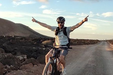 Cycle among volcanoes: Discover the essence of Lanzarote