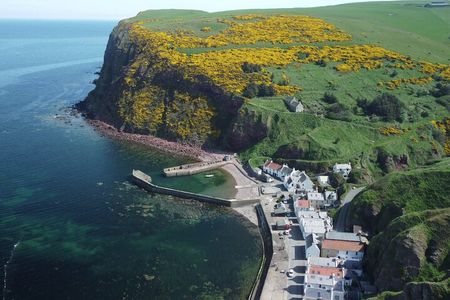 Aberdeen Private Buchan Coast Tour with Qualified Guide