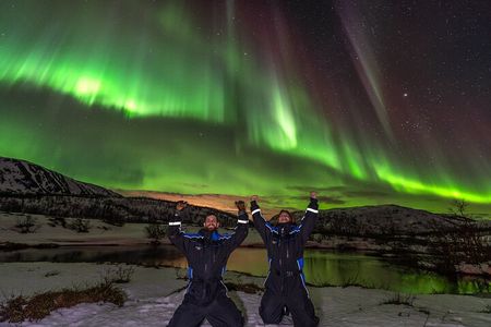 Tromso Northern Lights Minibus Chase Small Group Tour with Photos