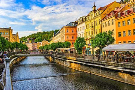 Private Full-Day Tour to Karlovy Vary from Prague All Inclusive