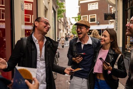 Amsterdam Coffeeshops and Red Light District Food and Drink Tour