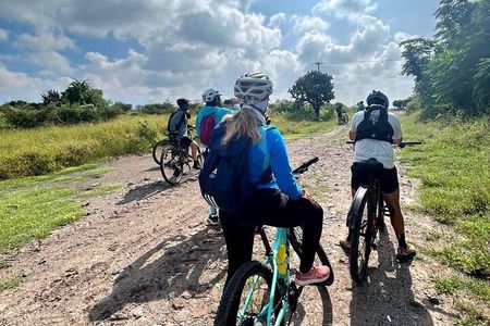 MTB Guided Ride, Tule Tree & Lake Half-Day