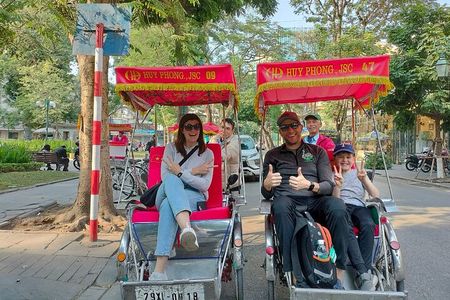 Hanoi Private Cyclo Tour: Explore the Old Quarter Culture & Charm
