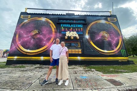 Miami All-In-One Tour: 6 hrs City Streets & Bay Breeze Adventure