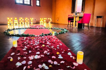Marriage proposal in Guanajuato.