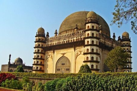 2 Days Private Tour of Bijapur in Car with Guide and Hotel