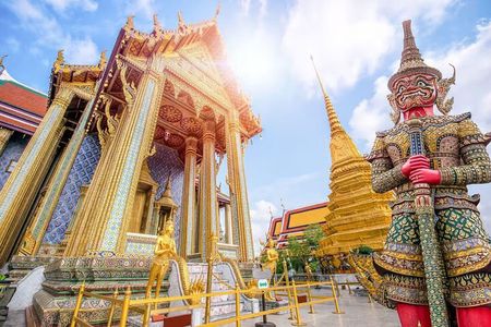 Bangkok Grand Palace Train and Floating Market Tour