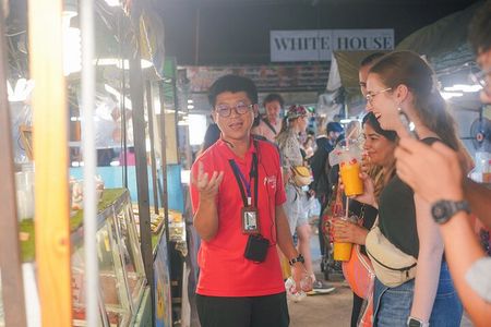 Private Bangkok Night Market Tour Dinner and Vintage Find