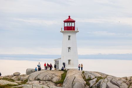 Halifax Small Group Premium Tour with Peggy’s Cove