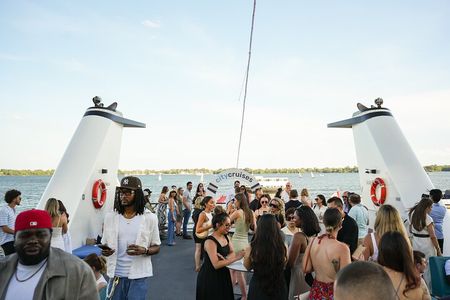 Toronto Premier Dinner Cruise on Odyssey in Toronto Harbour
