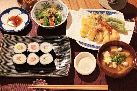 Japanese Cooking Class Near Osaka Castle