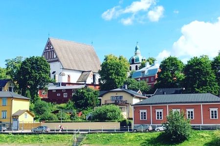 Day to Porvoo from Helsinki: Medieval Old Town Guided Tour