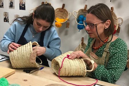 Marrakech – Atelier DE Embroidery EN Calligraphy Arabic