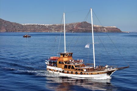 Santorini 3 Islands Trip by Sailing boat