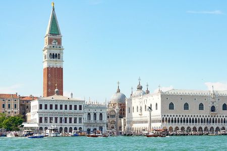 Venice Full-Day Tour from Lake Garda