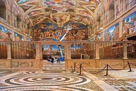 Vatican Museums and Sistine Chapel Skip the Line + Live Guide