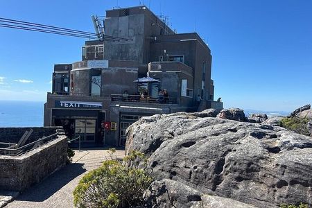 Table Mountain Half-Day Tour – Cable Car Ticket & Transfers