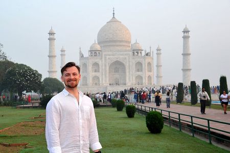 Private Taj Mahal Sunrise Tour By Car From Delhi