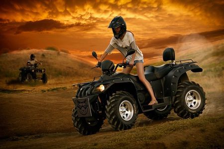 Dinner in the Agafay Desert with Quad bike and Camel ride & show