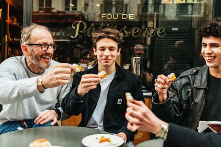 Paris: Pastries Food Tour in Le Marais with a Culinary School 