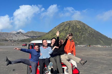 Bromo Sunrise Tour Malang Surabaya Yogyakarta Bali Banyuwangi