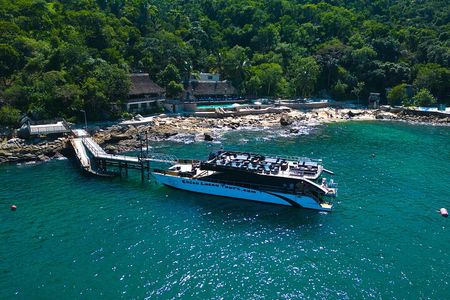 Mega Yacht ALL INCLUSIVE Remote Paradise Beach Adventure