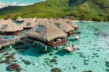 Private Photo Session on The Island of Moorea