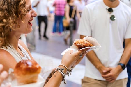 Naples Small Group Walking Tour & Street Food Experience