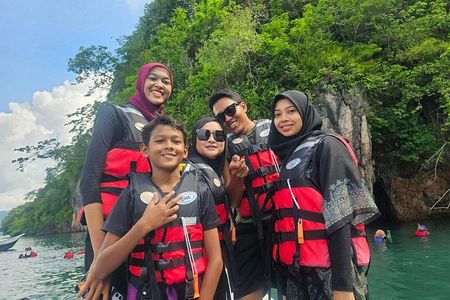 Private Snorkeling at Dangli Island and Pasir Panjang Beach